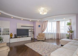 Продается четырехкомнатная квартира, 130 м2, Екатеринбург, улица Чапаева, 21, улица Чапаева