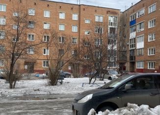 Продается двухкомнатная квартира, 49.7 м2, Кемеровская область, улица Попова, 7