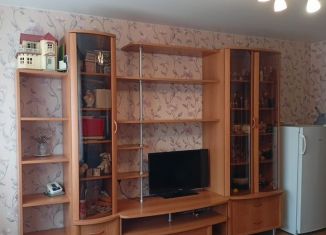 Продаю 3-ком. квартиру, 65 м2, деревня Ликино, деревня Ликино, 11