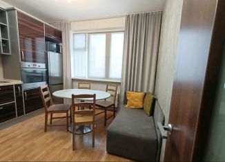 Сдается трехкомнатная квартира, 80 м2, Москва, Кременчугская улица, 3к3, метро Славянский бульвар