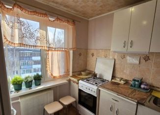 Продаю 3-ком. квартиру, 59 м2, Воткинск, улица Павлова, 4