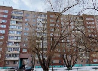 Продается 2-ком. квартира, 55 м2, Красноярск, Взлётная улица, 8, Советский район