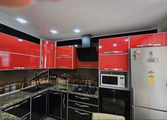 2-комнатная квартира на продажу, 56.4 м2, село Мариинский, Лазурная улица, 13