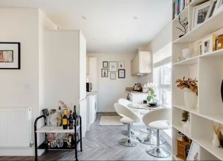 Продаю 1-ком. квартиру, 48 м2, Сочи, улица Яна Фабрициуса, 2/23Мк1, микрорайон Яна Фабрициуса