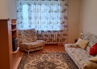 Сдам 1-ком. квартиру, 34 м2, Тюмень, Сургутская улица, 4