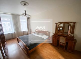 Сдается в аренду 2-ком. квартира, 100 м2, Санкт-Петербург, Невский проспект, 113/4, метро Площадь Восстания