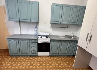 Сдам в аренду двухкомнатную квартиру, 60 м2, Салават, бульвар Салавата Юлаева, 79