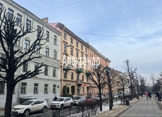 Продажа 2-комнатной квартиры, 48.7 м2, Санкт-Петербург, Фурштатская улица, 44, метро Площадь Ленина