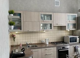 2-ком. квартира на продажу, 60 м2, Нижний Тагил, проспект Ленина, 40