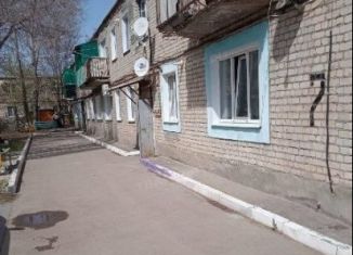 Двухкомнатная квартира на продажу, 29.7 м2, Красный Кут, микрорайон Нефтяников, 7