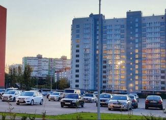 Продается квартира студия, 35.7 м2, Тюмень, Центральный округ, улица Ветеранов Труда, 9Ак4