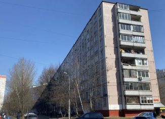 Сдается в аренду однокомнатная квартира, 33 м2, Москва, Кустанайская улица, 9к1, метро Красногвардейская