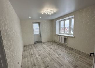 Продаю 2-комнатную квартиру, 58 м2, Кумертау, улица Матросова, 19