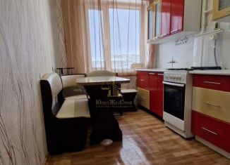 Продается 2-комнатная квартира, 45.4 м2, Октябрьский, 35-й микрорайон, 28