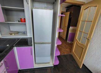 Сдаю 1-ком. квартиру, 35 м2, Гатчина, проспект 25 Октября, 63