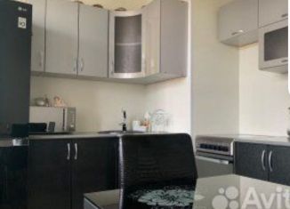 Сдаю в аренду 2-ком. квартиру, 65 м2, Нерюнгри, проспект Дружбы Народов