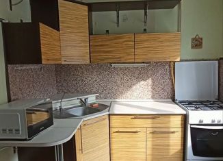 Сдается в аренду 2-комнатная квартира, 50.3 м2, Чебоксары, улица Кадыкова, 21