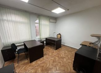 Аренда офиса, 16 м2, Махачкала, улица Абубакарова, 71А, Советский внутригородской район