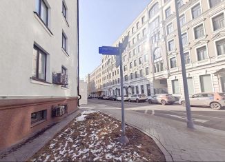 Продаю квартиру студию, 13.5 м2, Москва, Садовническая улица, 82с11, метро Новокузнецкая