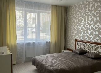 Сдаю в аренду 1-ком. квартиру, 35 м2, Новороссийск, проспект Дзержинского, 221А, ЖК Капитан