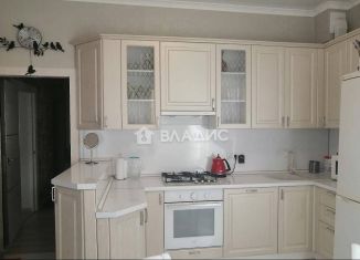 Продается 2-комнатная квартира, 72.3 м2, поселок Дубовое, Городская улица, 5