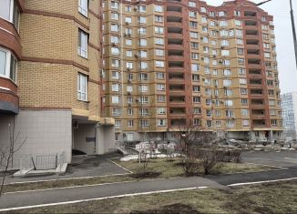 Продажа 2-комнатной квартиры, 55 м2, Оренбург, Салмышская улица, 45