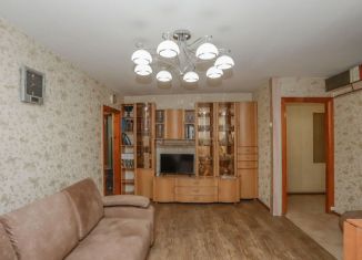 Продажа 3-ком. квартиры, 57 м2, Иркутск, Советская улица, 81