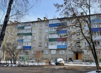 Продам 2-ком. квартиру, 48 м2, Липецкая область, улица Мичурина, 2А