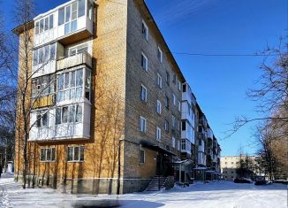 Продается 2-комнатная квартира, 43.8 м2, Мурманская область, Строительная улица, 31