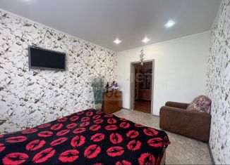 Продаю дом, 116.6 м2, посёлок Новосергиевка, улица Конституции, 2