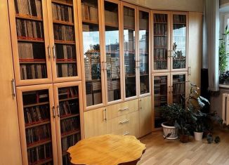 Продается 3-комнатная квартира, 62 м2, Архангельск, улица Попова, 24