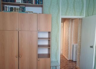 Трехкомнатная квартира на продажу, 63.5 м2, Мурманская область, Октябрьская улица, 8