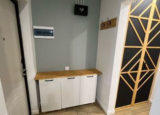 Аренда 1-ком. квартиры, 42.1 м2, Курган, 7-й микрорайон, 10