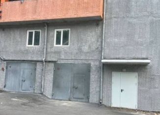 Продам гараж, 30 м2, Владивосток, улица Адмирала Горшкова, 52к5
