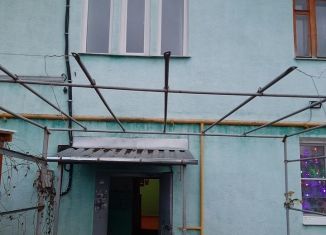 Продажа 3-ком. квартиры, 63.7 м2, Новомосковск, Шахтёрская улица, 5
