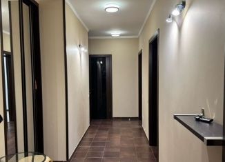 Сдается в аренду 2-комнатная квартира, 74.1 м2, деревня Горчаково, Школьная улица, 7к2