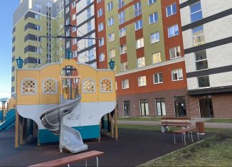 Сдаю 1-ком. квартиру, 38 м2, Калининград, Понартская улица, 9А, ЖК Атлант