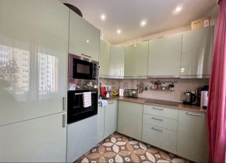 Продажа 2-ком. квартиры, 55.5 м2, Кстово, Парковая улица, 10