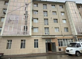Продаю 2-ком. квартиру, 56 м2, Чечня, Кавказская улица, 52