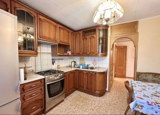 Сдаю в аренду двухкомнатную квартиру, 69 м2, Санкт-Петербург, Ординарная улица, 21