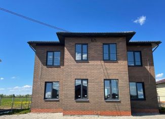 Продам таунхаус, 110 м2, деревня Куюки