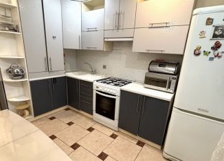 Продаю 1-комнатную квартиру, 45 м2, Смоленск, Кловская улица, 23А