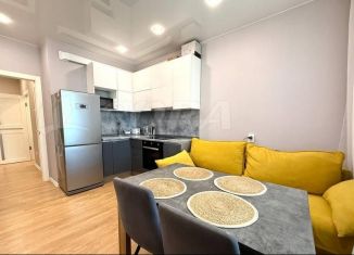 Продам 1-ком. квартиру, 39 м2, Тюмень, улица 50 лет Октября, 75к1, ЖК Славутич