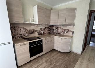 Продажа 1-комнатной квартиры, 35 м2, поселок городского типа Стройкерамика, улица Николая Симонова, 9