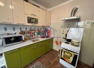 Продажа 2-комнатной квартиры, 52 м2, Старый Оскол, микрорайон Жукова, 45