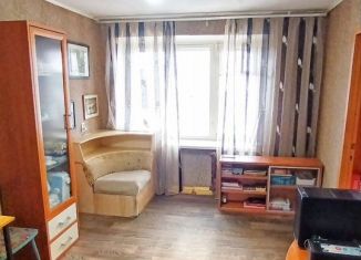 Продается 4-ком. квартира, 62.5 м2, Мурманск, улица Халтурина, 35