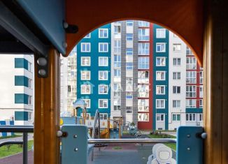 Продается 1-ком. квартира, 40 м2, Калининград, Крейсерская улица, 13к2, Московский район
