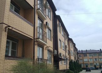 Продам двухкомнатную квартиру, 43 м2, поселок городского типа Афипский, улица Победы, 17/1