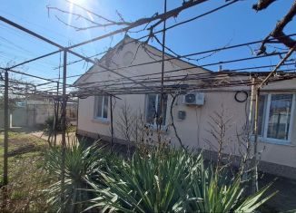 Продается 3-комнатная квартира, 50.6 м2, Керчь, Феодосийское шоссе, 42