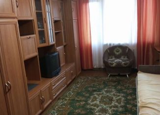 Сдаю в аренду однокомнатную квартиру, 31.5 м2, Ломоносов, Владимирская улица